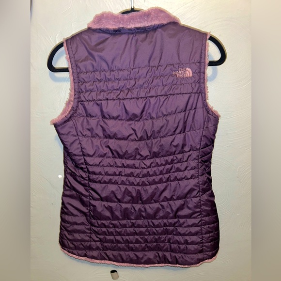 The North Face Reversible Velvety Vest Small - Plum - Picture 2 of 4